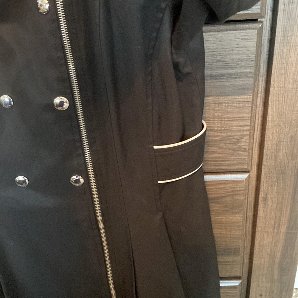 Coat - Picture 4 of 7